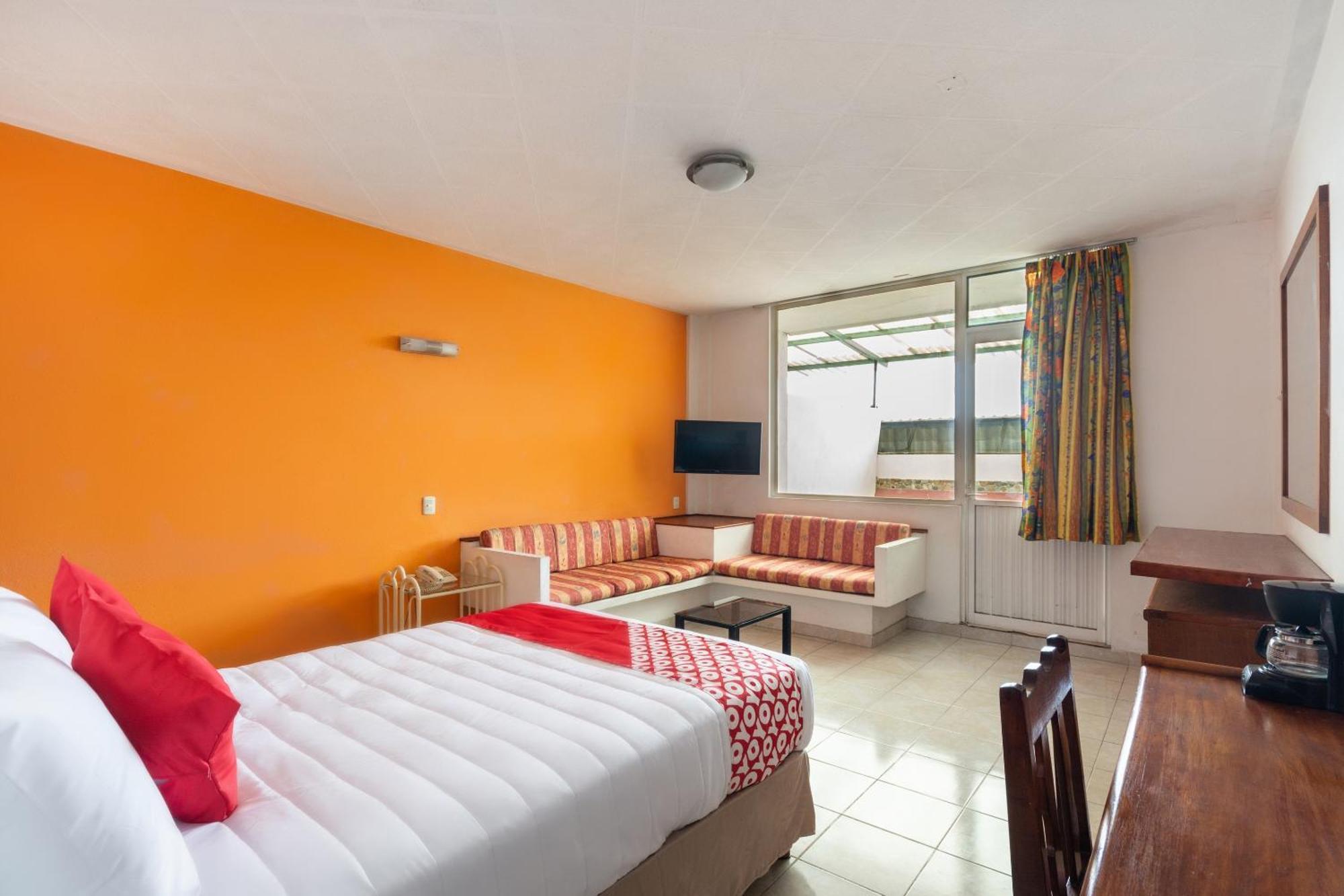 Oyo Hotel Casa Blanca Martínez de La Torre المظهر الخارجي الصورة