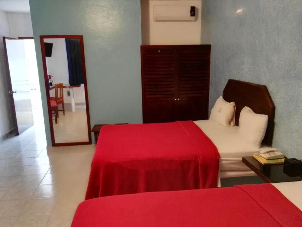 Oyo Hotel Casa Blanca Martínez de La Torre المظهر الخارجي الصورة