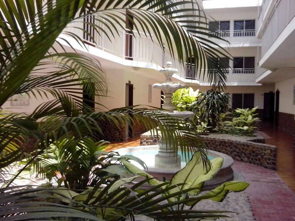 Oyo Hotel Casa Blanca Martínez de La Torre المظهر الخارجي الصورة