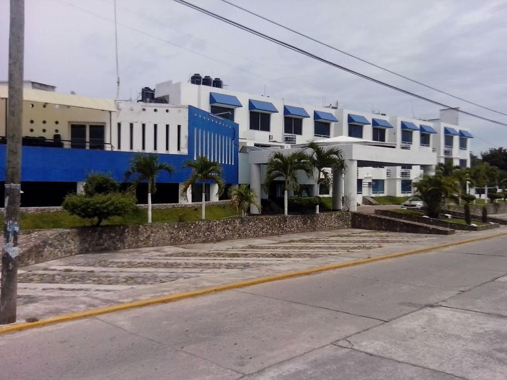 Oyo Hotel Casa Blanca Martínez de La Torre المظهر الخارجي الصورة
